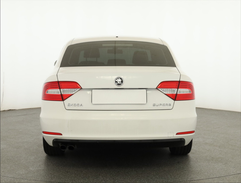 Škoda Superb, 2015
