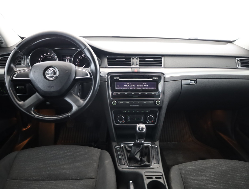 Škoda Superb, 2015