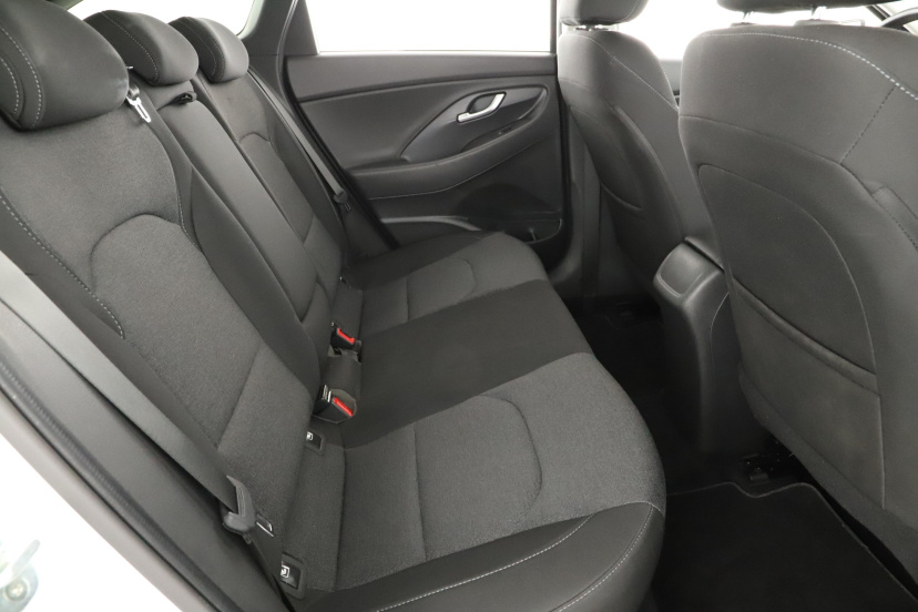 Hyundai i30, 2022