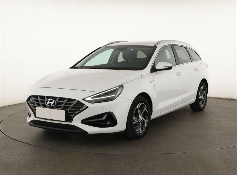 Hyundai i30, 2022