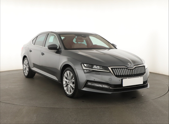 Škoda Superb iV 1.4 TSI PHEV