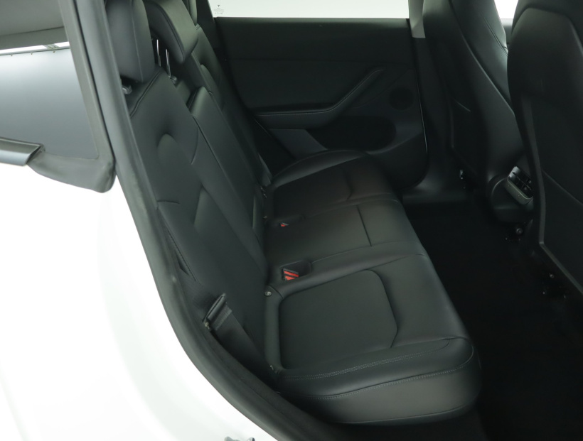 Tesla Model Y, 2022