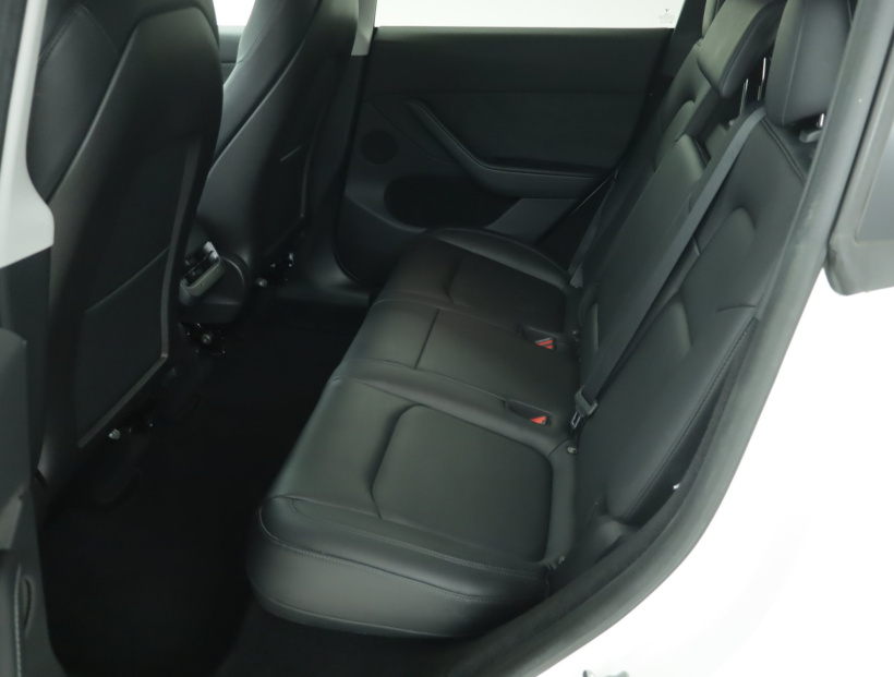 Tesla Model Y, 2022