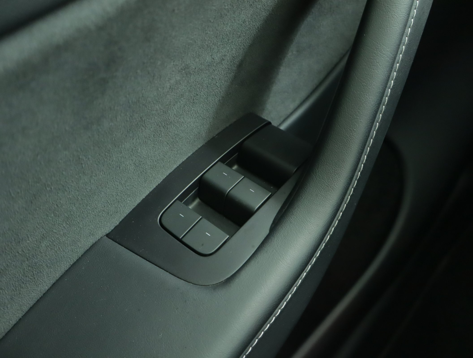Tesla Model Y Performance – fotografie 22
