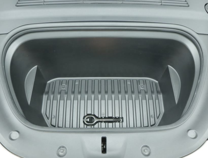 Tesla Model Y, 2022