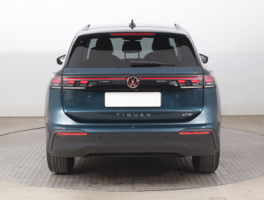 Volkswagen Tiguan - 2025