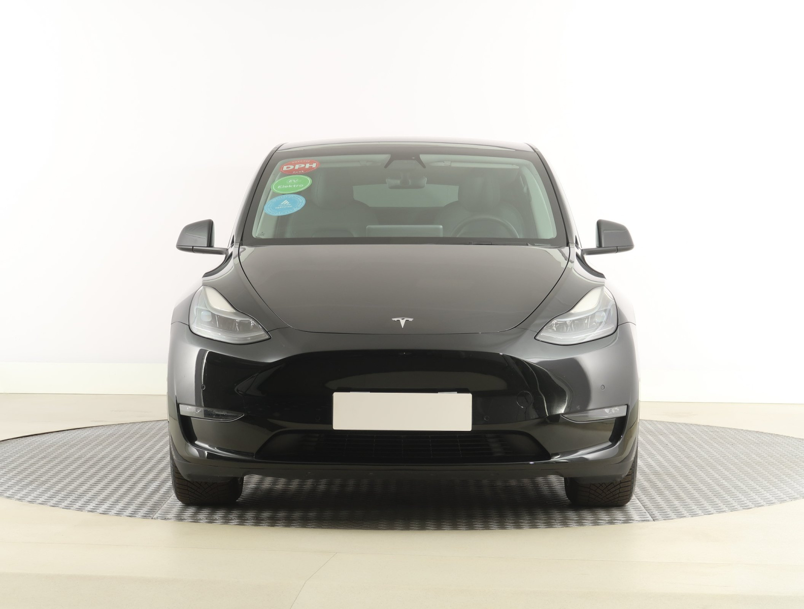 Tesla Model Y Long Range AWD – fotografie 2