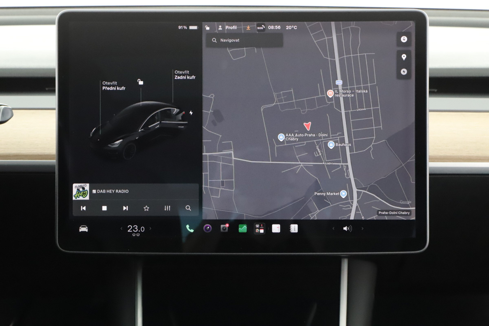 Tesla Model 3 Long Range AWD – fotografie 15