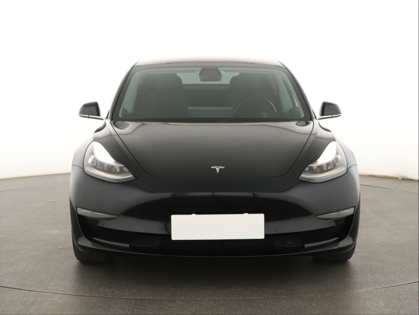 Tesla Model 3, 2019