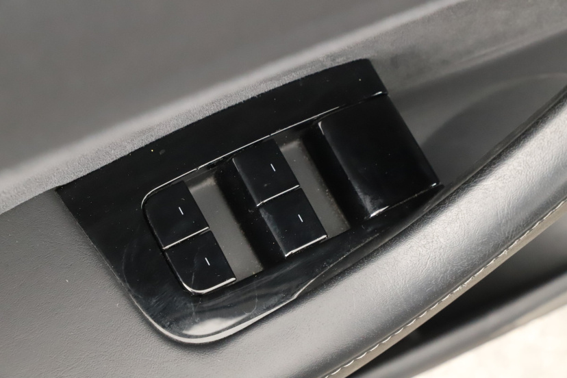 Tesla Model 3, 2019