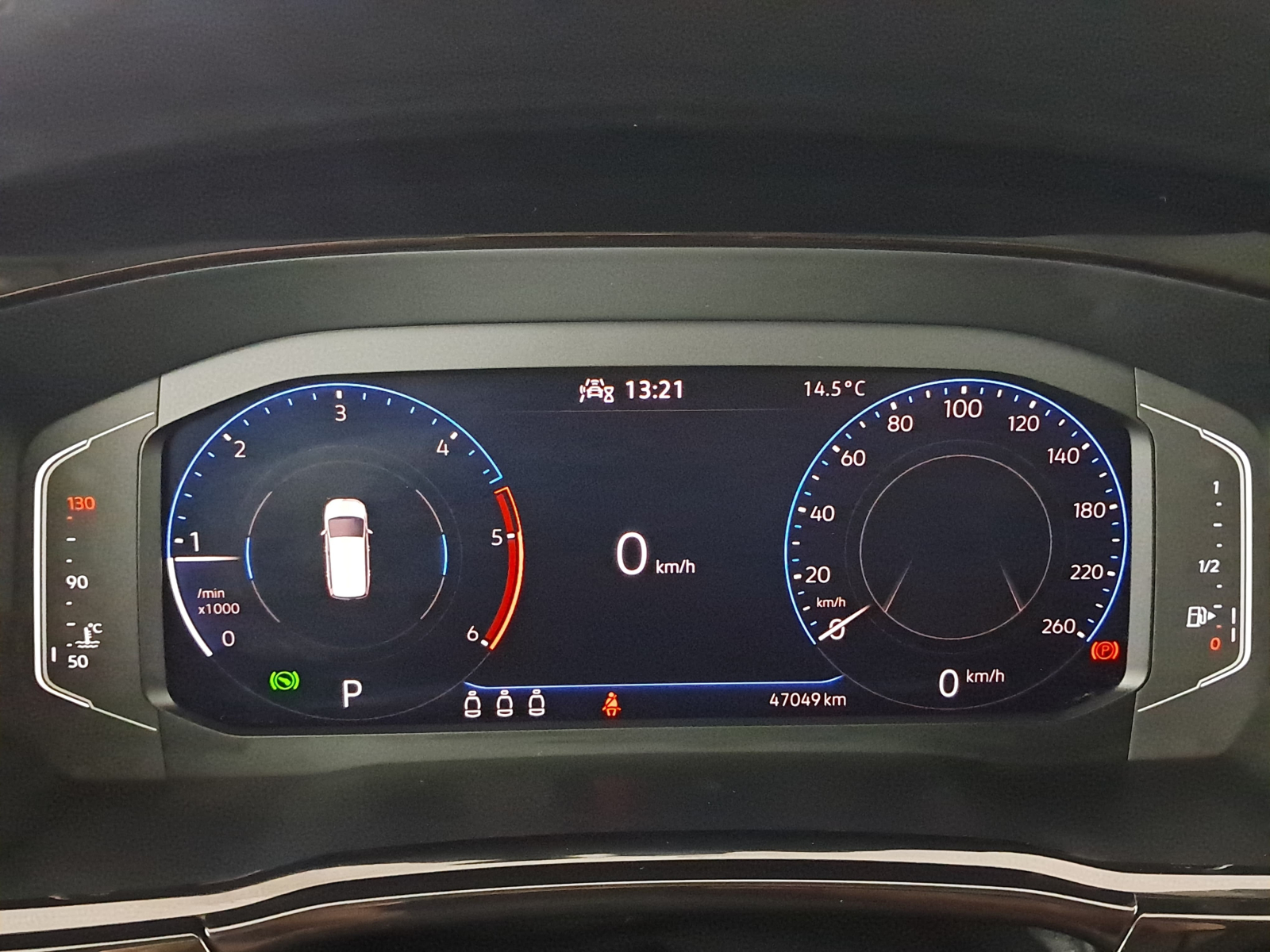 Volkswagen Touran - 2023