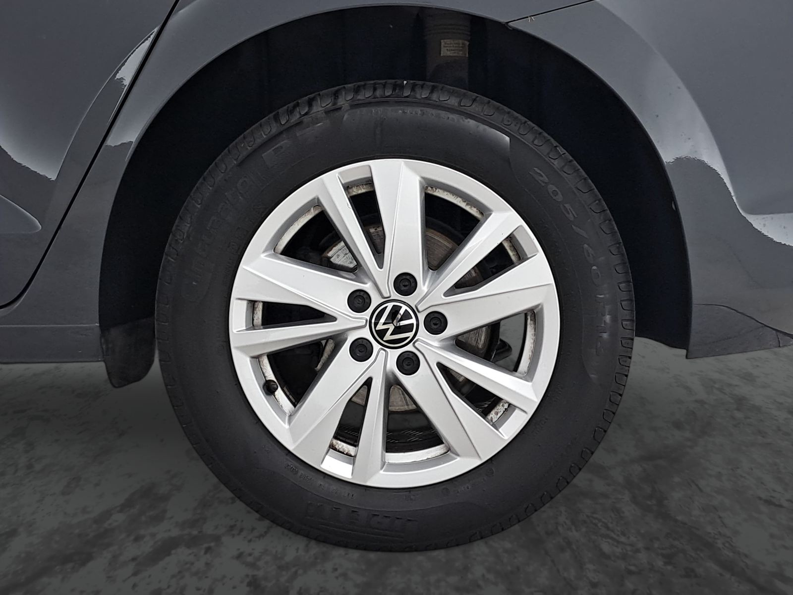 Volkswagen Touran - 2023