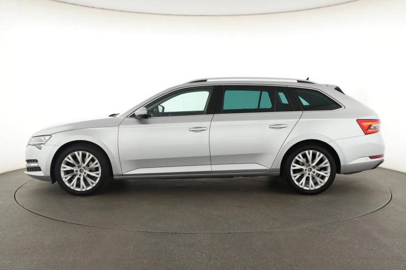 Škoda Superb, 2023