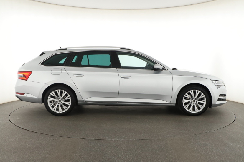 Škoda Superb, 2023