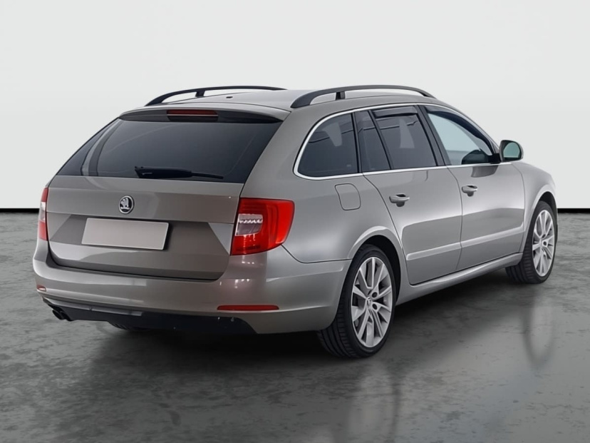 Škoda Superb, 2013
