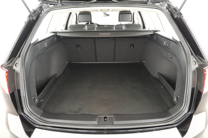 Volkswagen Passat, 2019