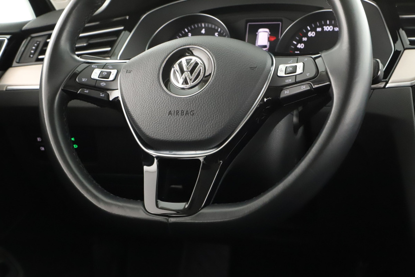 Volkswagen Passat, 2019