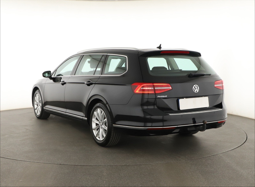 Volkswagen Passat, 2019
