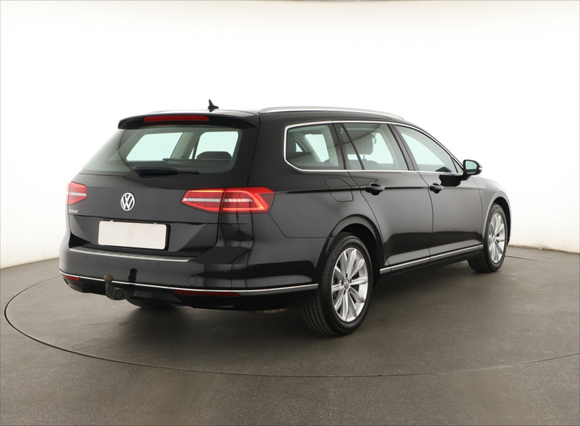 Volkswagen Passat, 2019