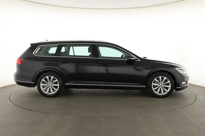 Volkswagen Passat, 2019