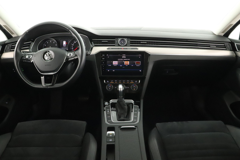 Volkswagen Passat, 2019