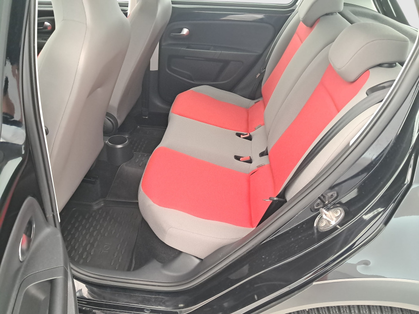 Volkswagen Up!, 2014