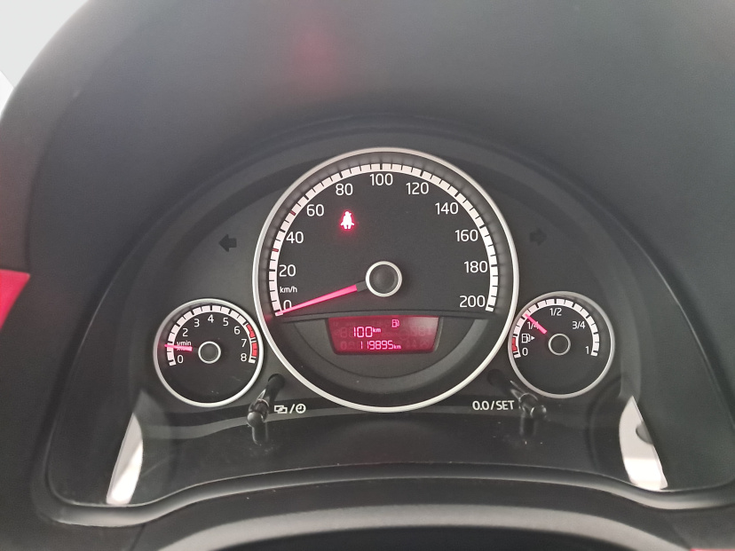 Volkswagen Up!, 2014