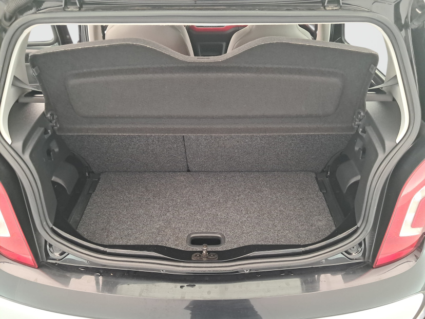 Volkswagen Up!, 2014