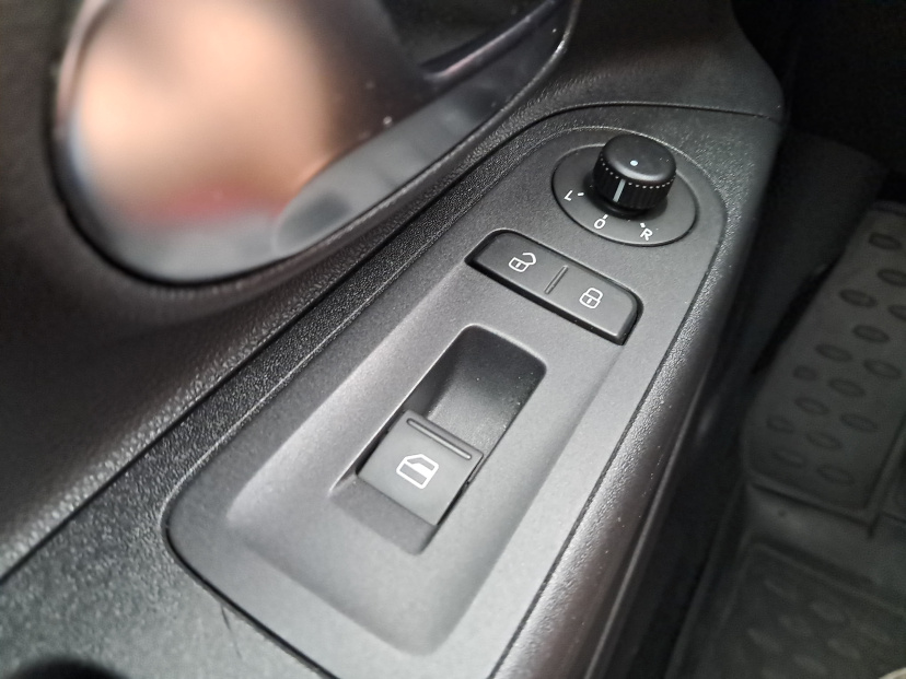 Volkswagen Up!, 2014