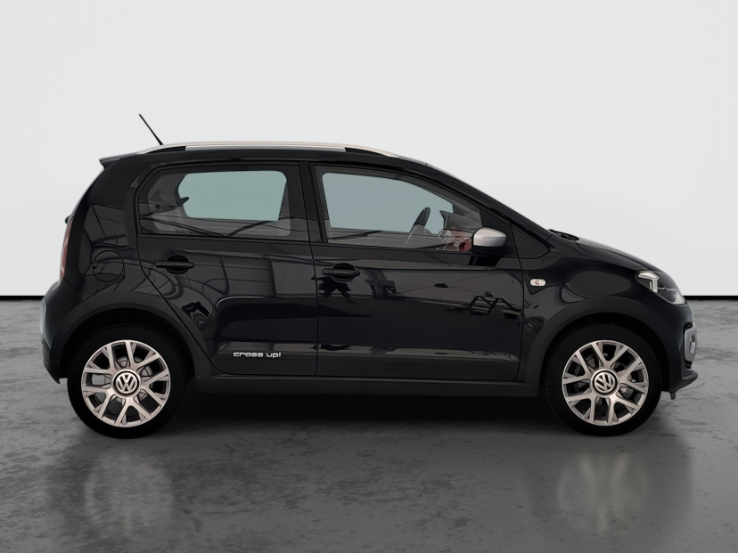 Volkswagen Up!, 2014