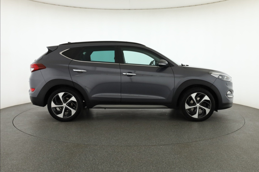 Hyundai Tucson, 2016