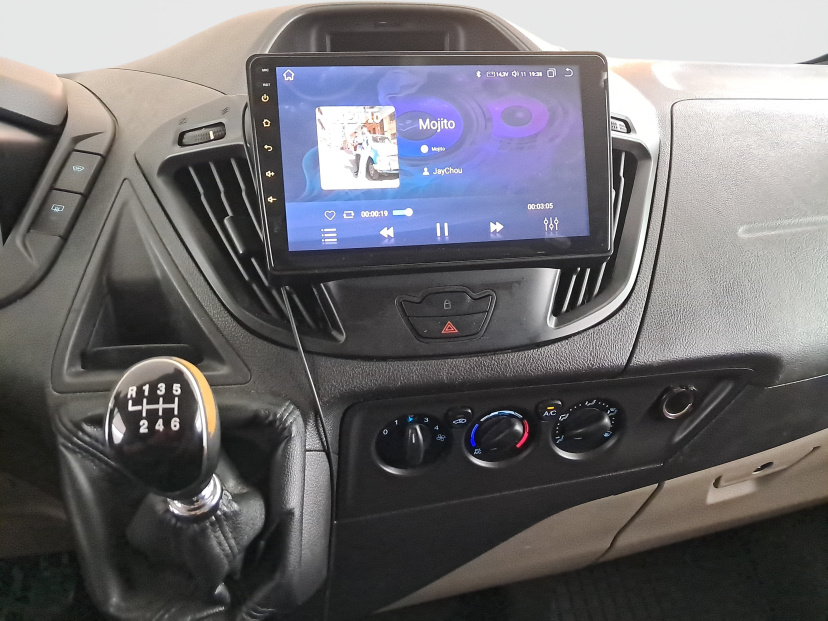 Ford Tourneo Custom, 2013