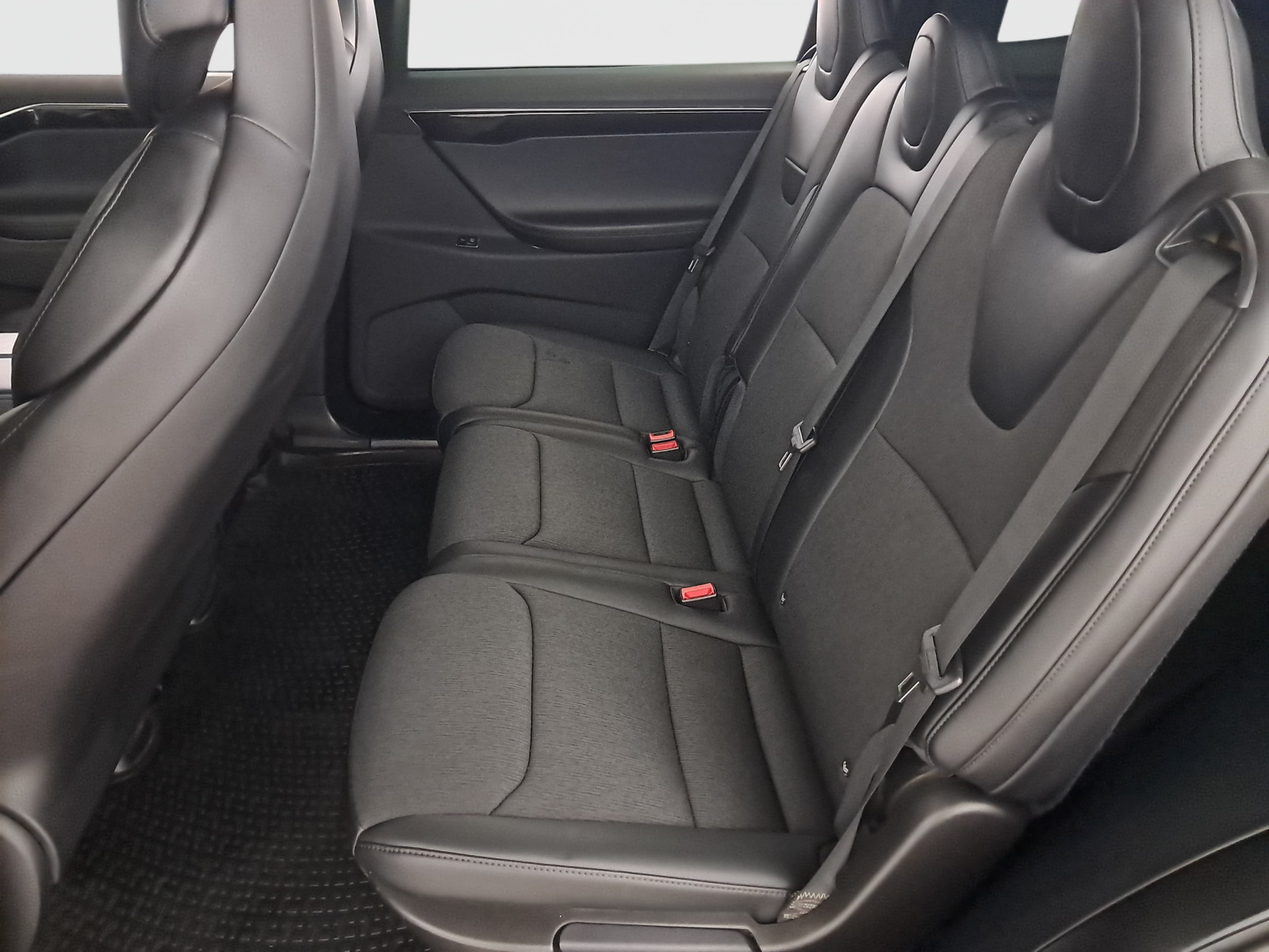 Tesla Model X 100D – fotografie 15