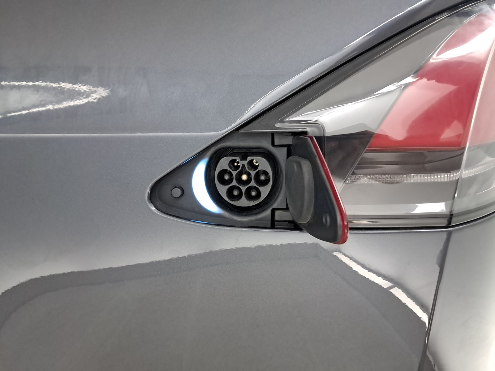 Tesla Model X 100D – fotografie 26