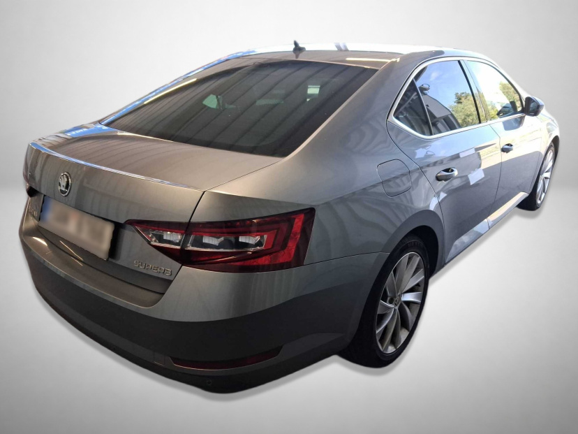 Škoda Superb, 2016
