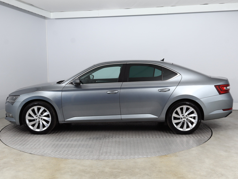 Škoda Superb, 2016