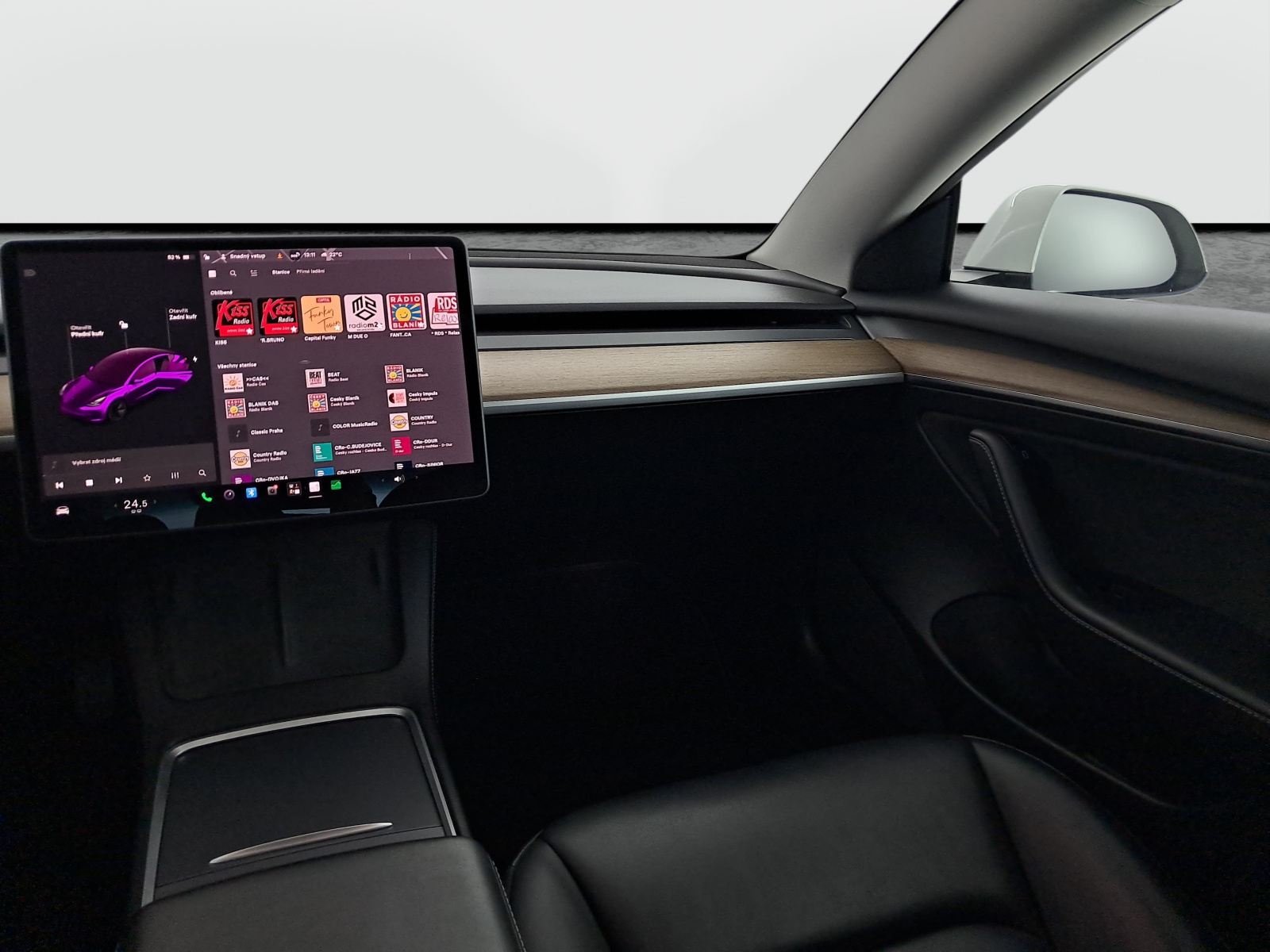 Tesla Model 3 Long Range AWD – fotografie 11