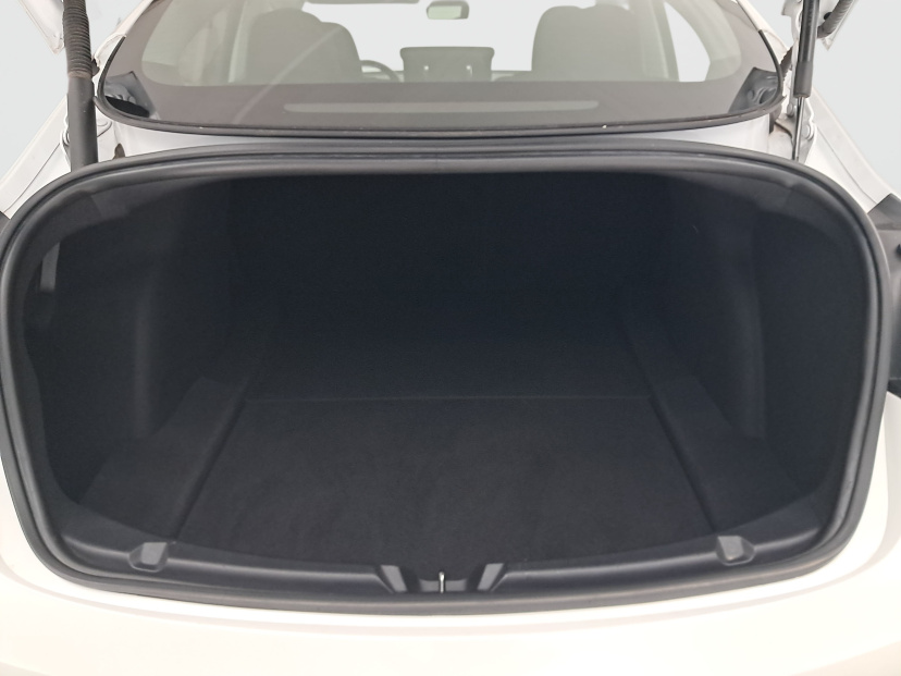 Tesla Model 3, 2021
