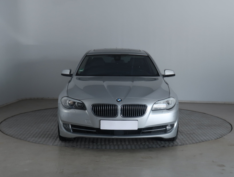 BMW 5, 2013