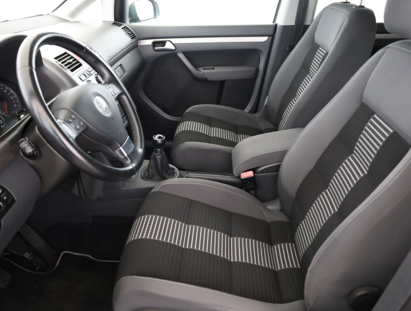 Volkswagen Touran, 2008