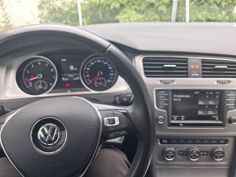 Volkswagen Golf, 2016
