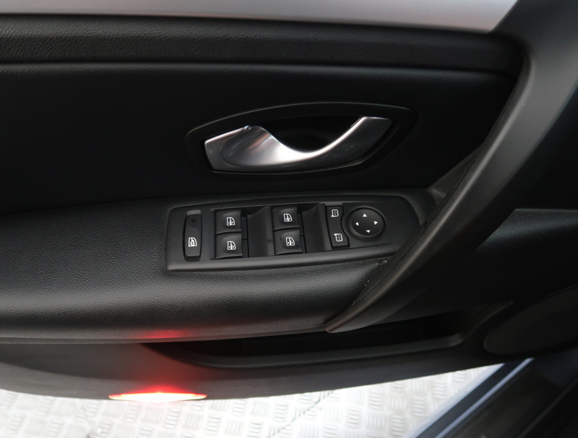 Renault Laguna, 2008