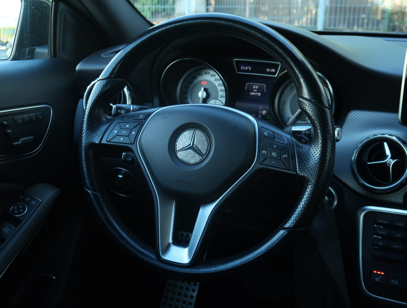 Mercedes-Benz GLA, 2014