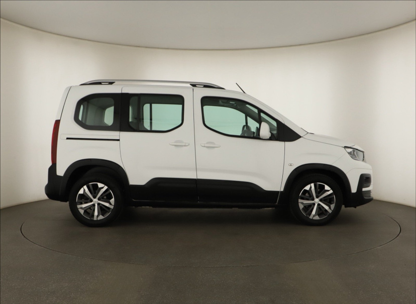 Peugeot Rifter, 2019
