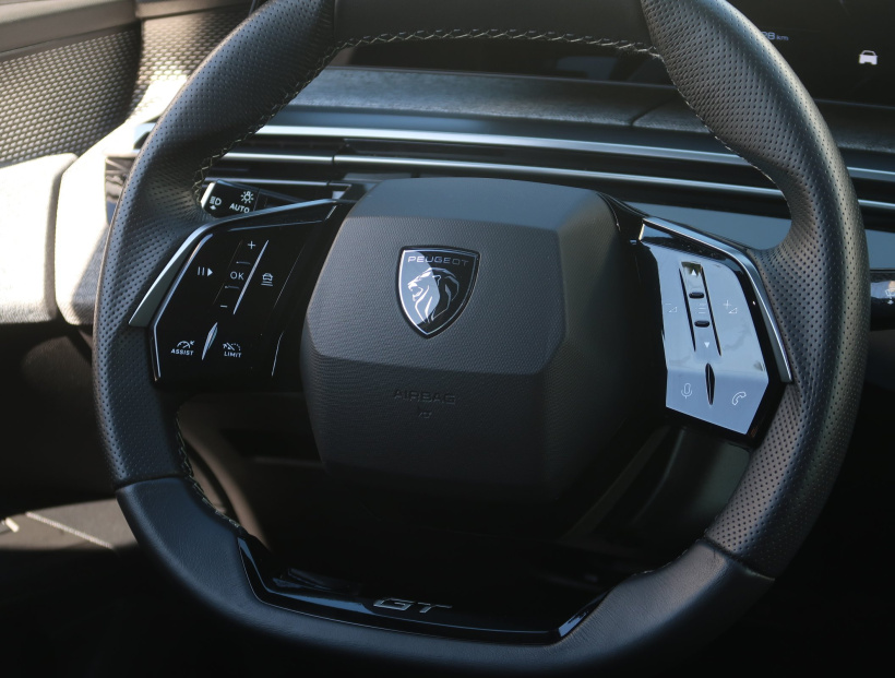 Peugeot e-3008, 2025