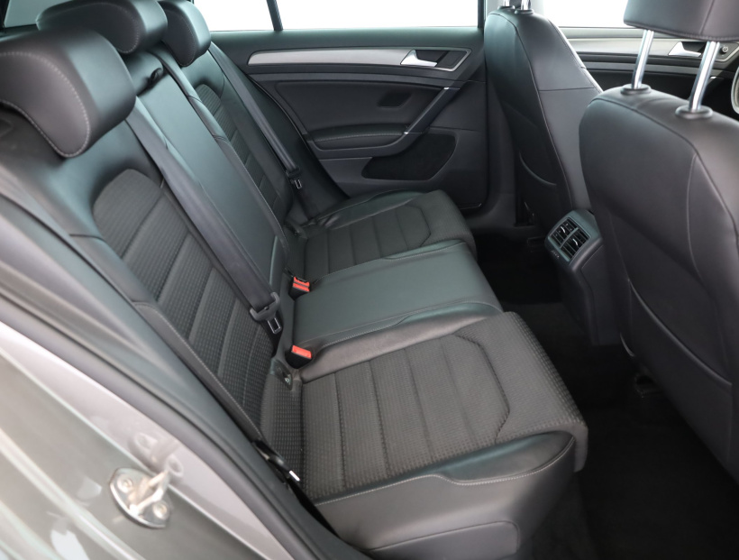 Volkswagen Golf, 2013