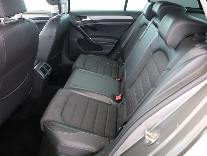 Volkswagen Golf, 2013