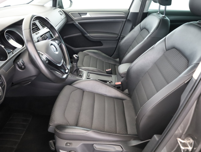 Volkswagen Golf, 2013
