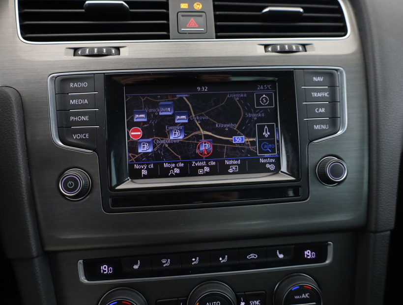 Volkswagen Golf, 2013