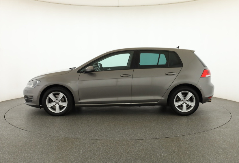 Volkswagen Golf, 2013